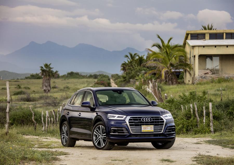  Audi Q5 TFSI Quattro S-Line 2016 года  (WW) (фото 65 из 110)
